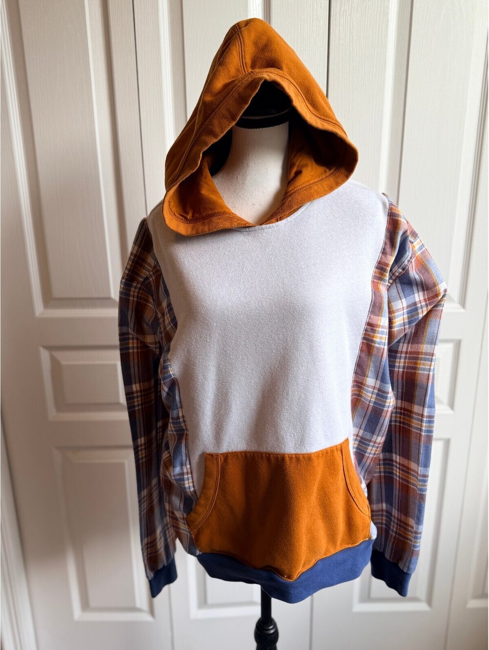 Women's Hoodie with Plaid Sleeves and Color Block Design, Size Large